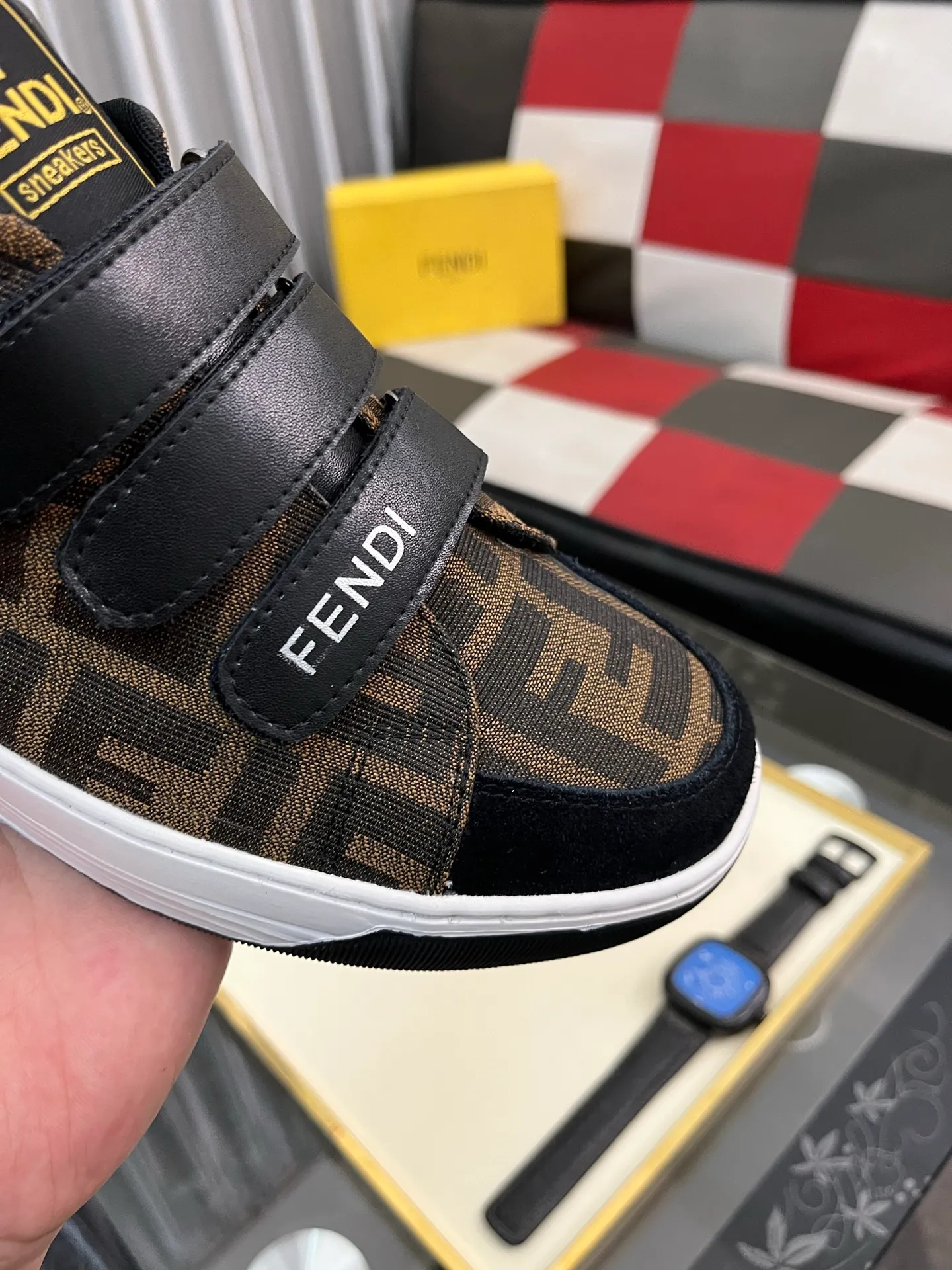 Men's Men's Shoes💰420⌚️⌚️[Fendi] Fendi's latest casual shoes for men! Available at counters simultaneously! A one-to-one replica of the original. The interior is made of top-grade sheepskin, and the original factory-supplied rubber outsole is used. Leading new fashion concepts. Matching code: 38-443️⃣Colors available